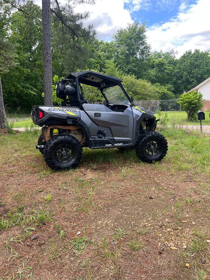 Clean Polaris by shiny side up truck wash